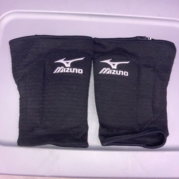 Mizuno Volleyball Knee Pads